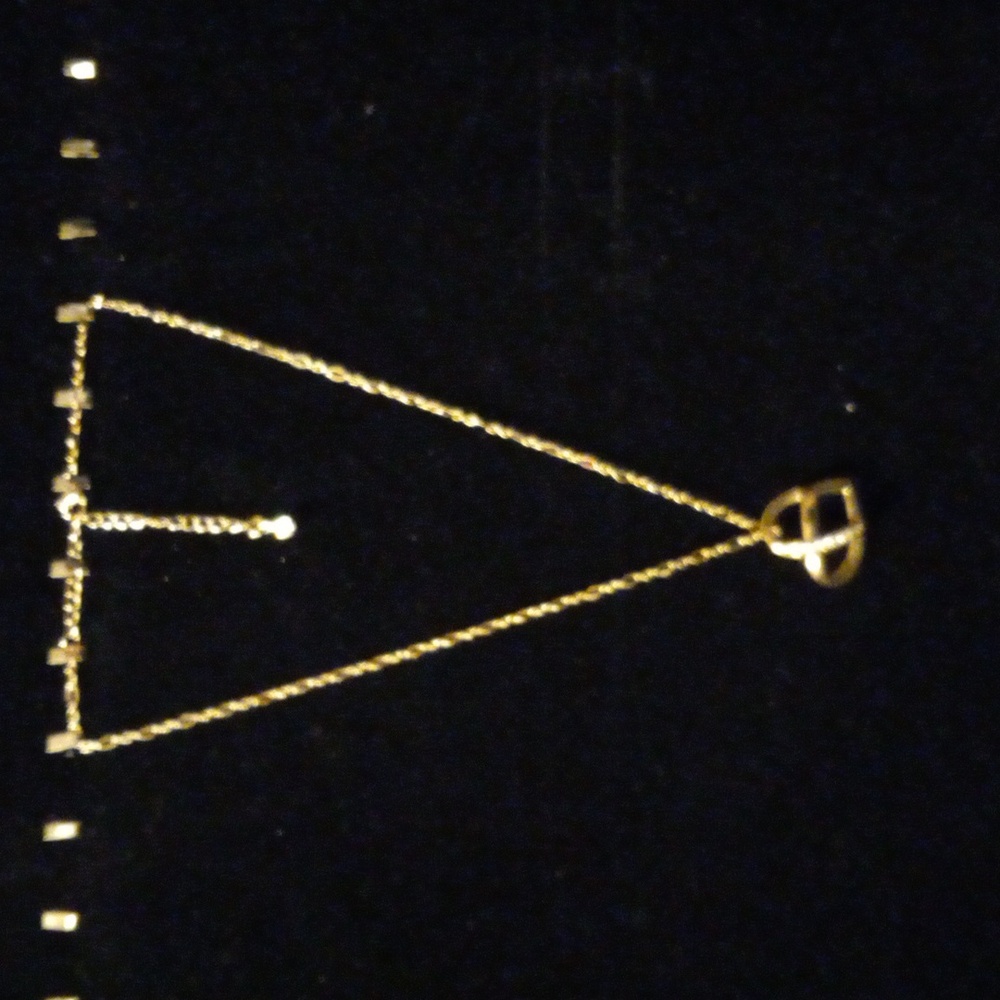 Avon Floating heart pendant on an oval link chain. 16+2 long